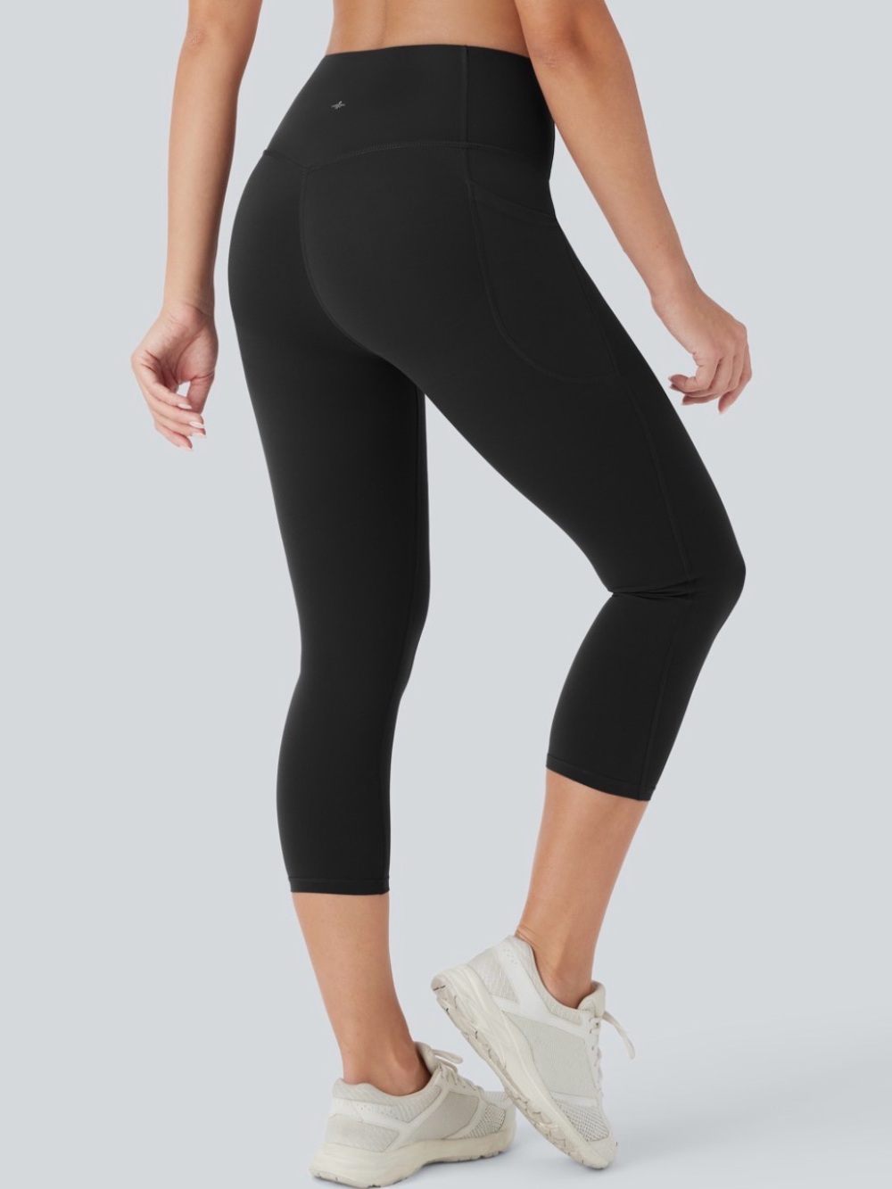 Halara Capri Cut leggings with butt lift